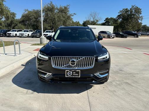 2025 Volvo XC90 Plug-In Hybrid T8 Plus 7-Seater