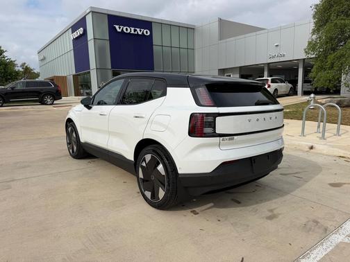 Crystal White Metallic 2026 Volvo EX30 Ultra Twin Motor Performance, Fully electric