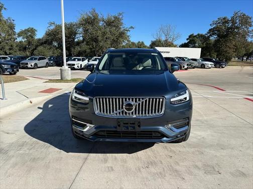 2025 Volvo XC90 B6 Plus 7-Seater