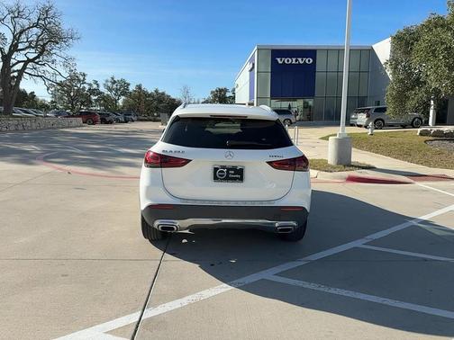 2021 Mercedes-Benz GLA 250 Base 4MATIC