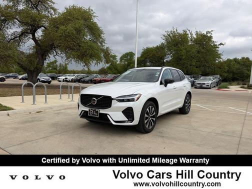 Crystal White Metallic 2023 Volvo XC60 B5 Plus Dark Theme