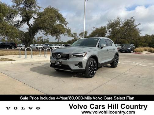 Vapour Grey Metallic 2025 Volvo XC40 B5 Ultra Bright Theme
