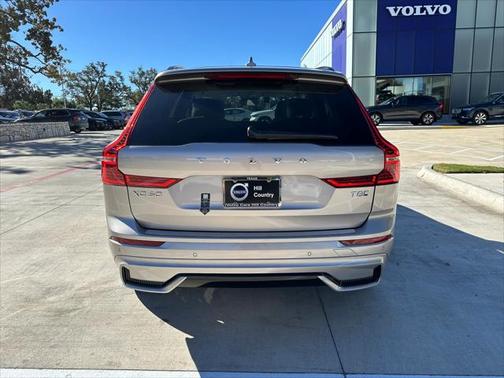 2025 Volvo XC60 Plug-In Hybrid T8 Plus