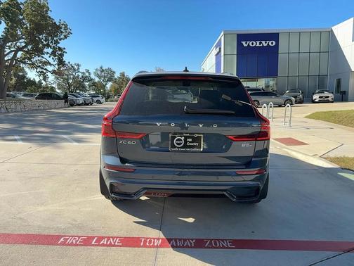 2026 Volvo XC60 B5 Ultra