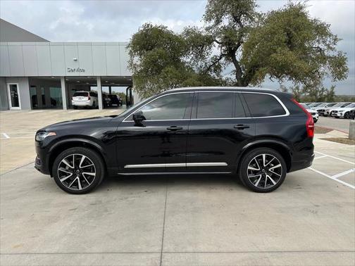 2024 Volvo XC90 B6 Plus Bright Theme 6-Seater