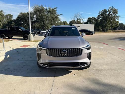 2026 Volvo XC90 B6 Plus 7-Seater