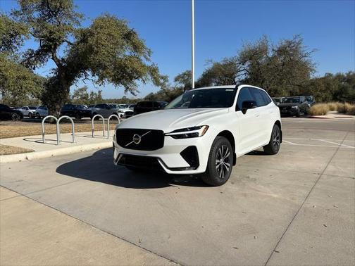 2025 Volvo XC60 B5 Core