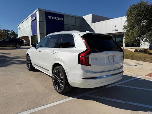 2026 Volvo XC90 Plug-In Hybrid T8 Plus 7-Seater