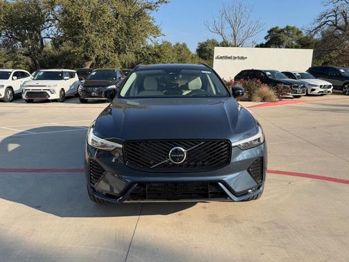 2026 Volvo XC60 B5 Ultra