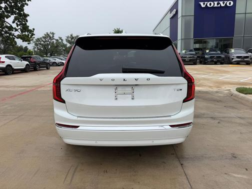 Crystal White Pearl 2026 Volvo XC90 Plug-In Hybrid Ultra, T8 AWD, Electric/Gasoline, Bright, 7 Seats