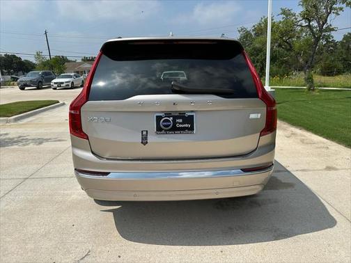 2024 Volvo XC90 Recharge Plug-In Hybrid T8 Ultimate Bright Theme 7-Seater