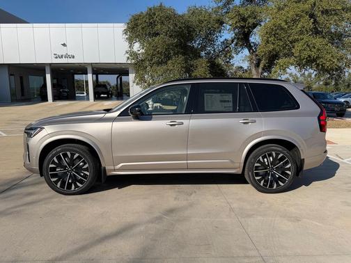 2026 Volvo XC90 Ultra Dark Theme, B6 AWD Gas (mild hybrid), Gasoline, 7 Seats