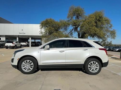 2017 Cadillac XT5 Base