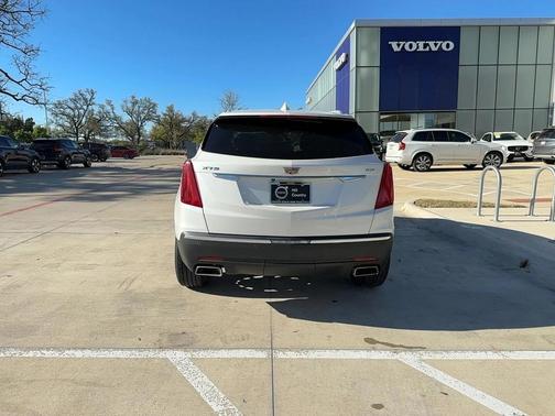 2017 Cadillac XT5 Base