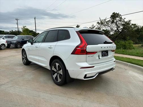 2024 Volvo XC60 Recharge Plug-In Hybrid T8 Plus Dark Theme