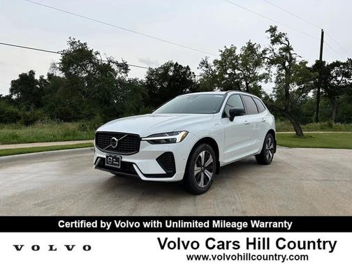 2024 Volvo XC60 Recharge Plug-In Hybrid T8 Plus Dark Theme