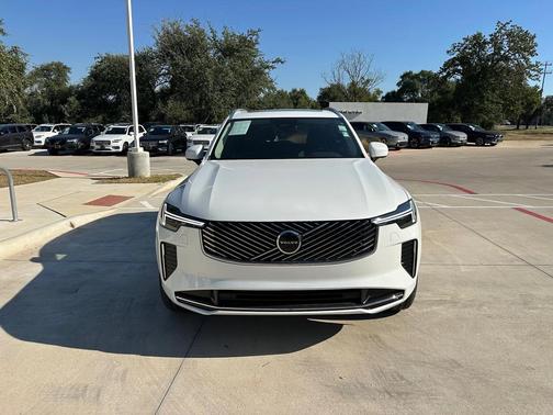 2025 Volvo XC90 B6 Plus 7-Seater