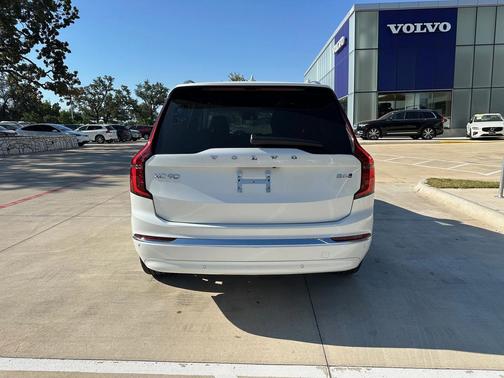 2025 Volvo XC90 B6 Plus 7-Seater