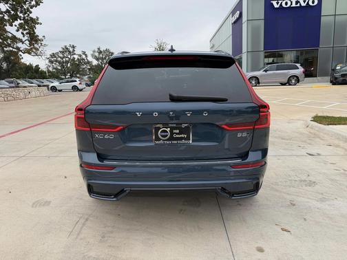 2026 Volvo XC60 B5 Ultra