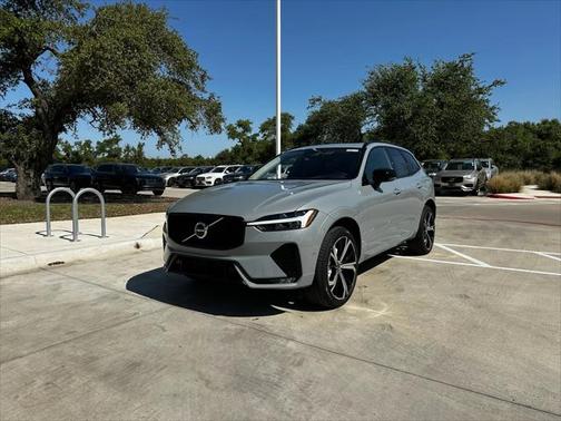2025 Volvo XC60 B5 Ultra