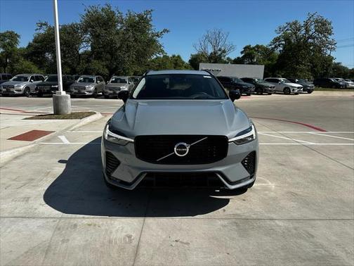 2025 Volvo XC60 B5 Ultra