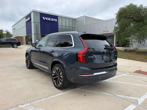 Denim Blue Metallic 2026 Volvo XC90 Ultra, B6 AWD Gas (mild hybrid), Gasoline, Bright, 7 Seats