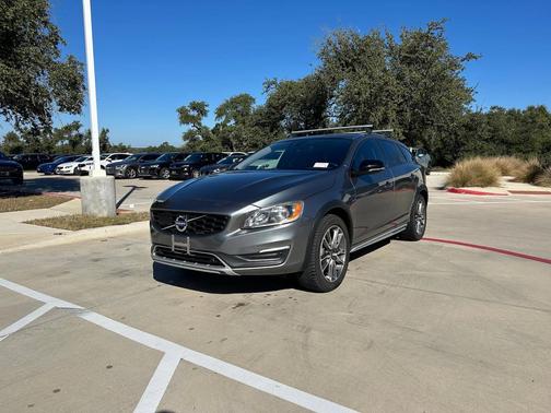 2017 Volvo V60 Cross Country T5