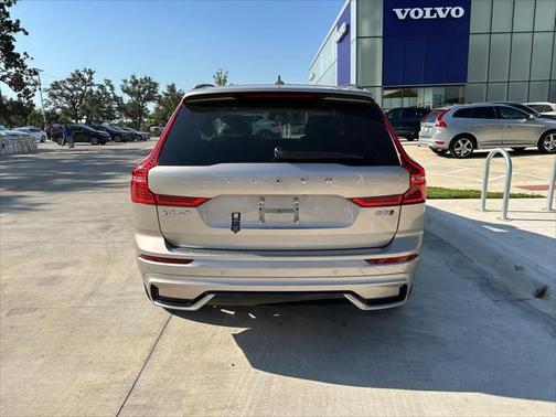 2025 Volvo XC60 Plus