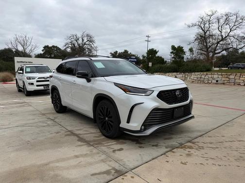 2024 Toyota Highlander XSE