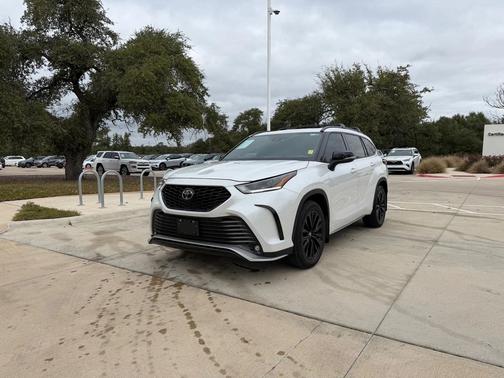 2024 Toyota Highlander XSE