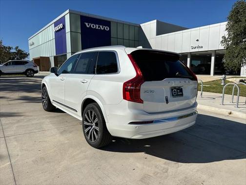 2025 Volvo XC90 Plus