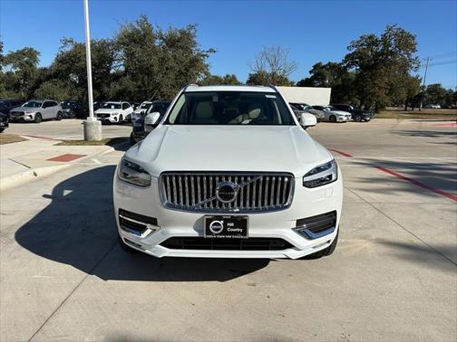 2025 Volvo XC90 Plus
