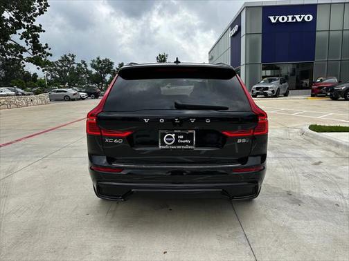 2025 Volvo XC60 B5 Plus
