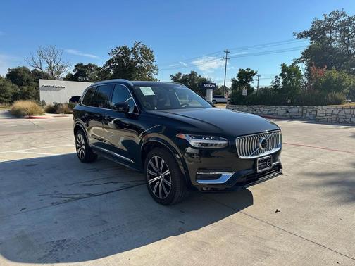 2024 Volvo XC90 B6 Plus Bright Theme 7-Seater