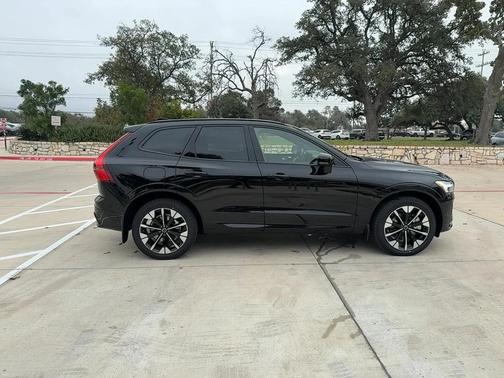 2026 Volvo XC60 Plug-In Hybrid T8 Plus