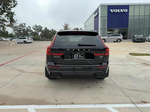 2026 Volvo XC60 Plug-In Hybrid T8 Plus