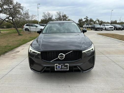 2024 Volvo XC60 Recharge Plug-In Hybrid T8 Plus Dark Theme