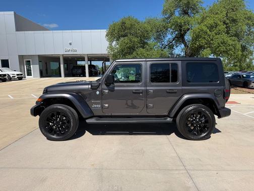 Granite Crystal Metallic Clearcoat 2023 Jeep Wrangler 4xe Sahara