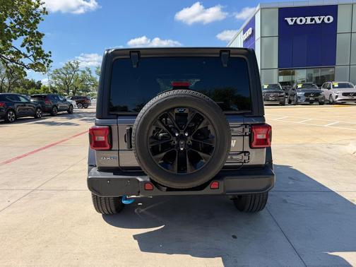 Granite Crystal Metallic Clearcoat 2023 Jeep Wrangler 4xe Sahara