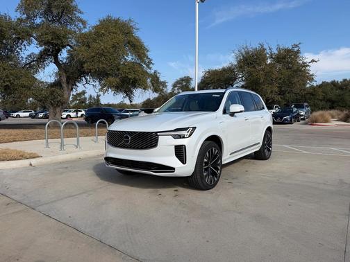 Crystal White Pearl 2026 Volvo XC90 Plug-In Hybrid Ultra, T8 AWD, Electric/Gasoline, Bright, 7 Seats