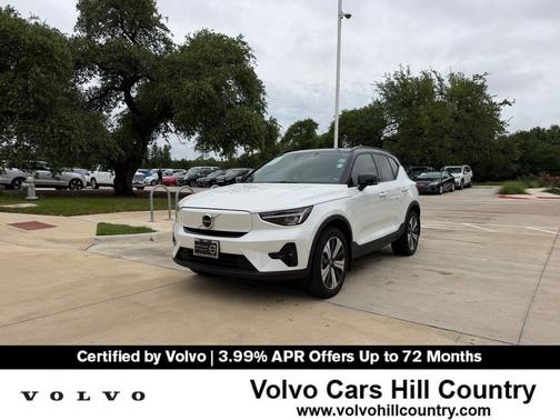 Crystal White Metallic 2023 Volvo XC40 Recharge Pure Electric Twin Plus