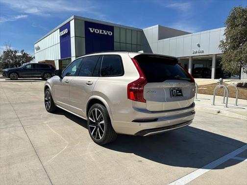 2023 Volvo XC90 Recharge Plug-In Hybrid T8 Ultimate Dark Theme 7-Seater