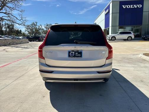 2023 Volvo XC90 Recharge Plug-In Hybrid T8 Ultimate Dark Theme 7-Seater