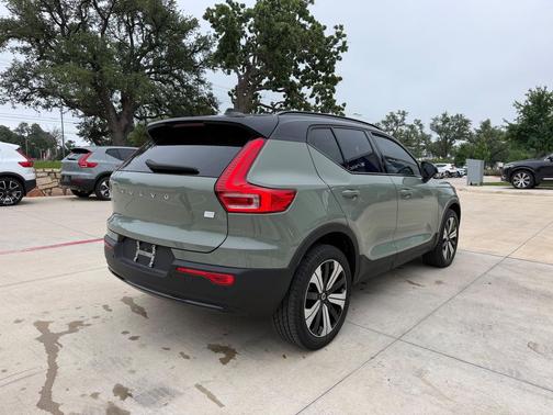 Sage Green Metallic 2023 Volvo XC40 Recharge Pure Electric Twin Plus
