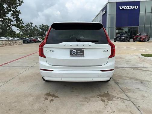 2023 Volvo XC90 B6 Core