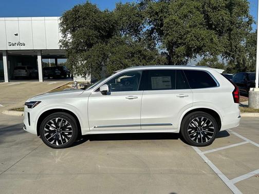 2026 Volvo XC90 B6 Ultra 7-Seater