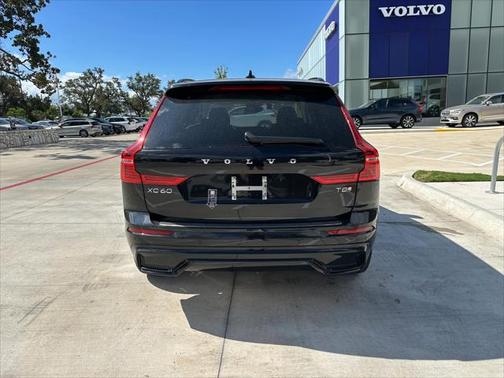 2025 Volvo XC60 Plug-In Hybrid T8 Plus