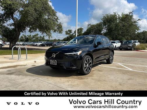 Onyx Black Metallic 2025 Volvo XC60 B5 Plus