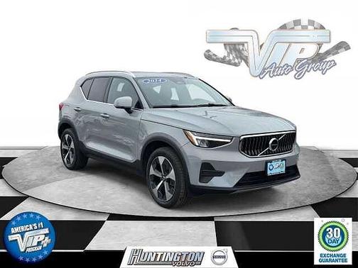 2024 Volvo XC40 Core