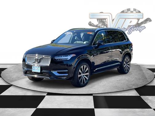 2024 Volvo XC90 Plus Bright Theme